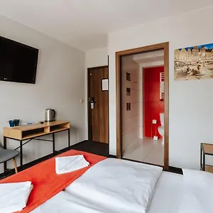 boogie-hostel-deluxe.hotelswroclaw.com/