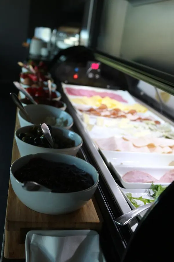 帆船酒店、餐厅及Spa温泉 波兹南